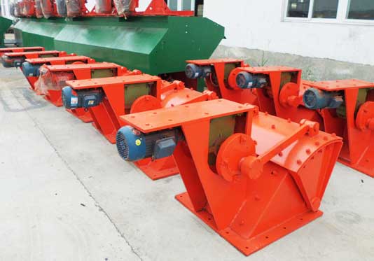 Pendulum Feeder for ball mill feeding, crusher feeding, ore dressing and mineral processing lines
