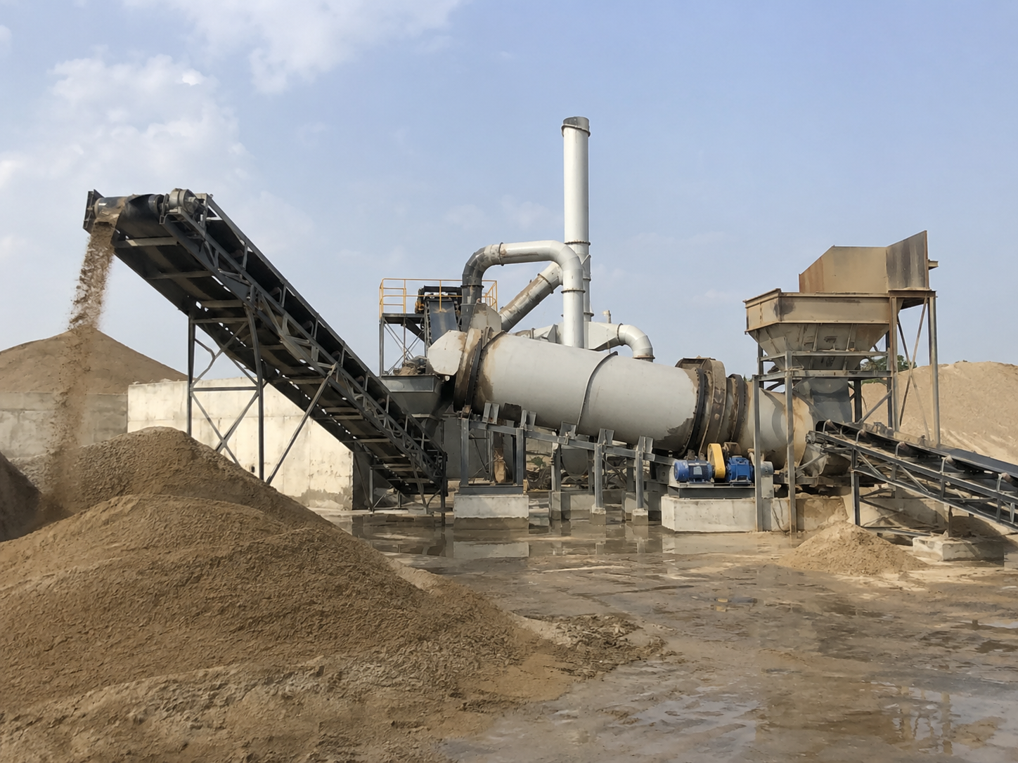 River sand dryer for drying river sand, construction materials, and sand processing production lines