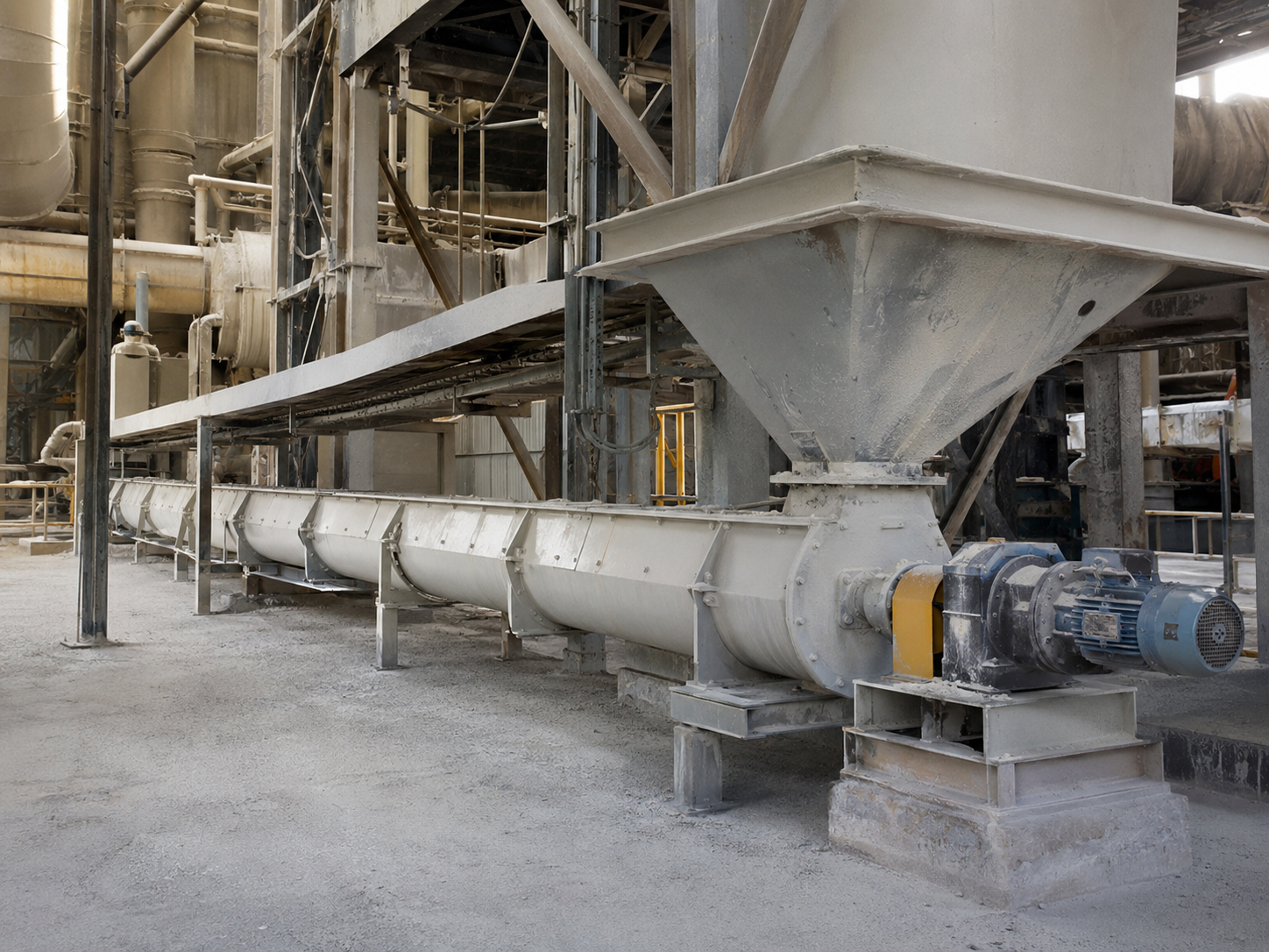 Screw conveyor for cement plant powder conveying, clinker powder, fly ash, and limestone powder handling