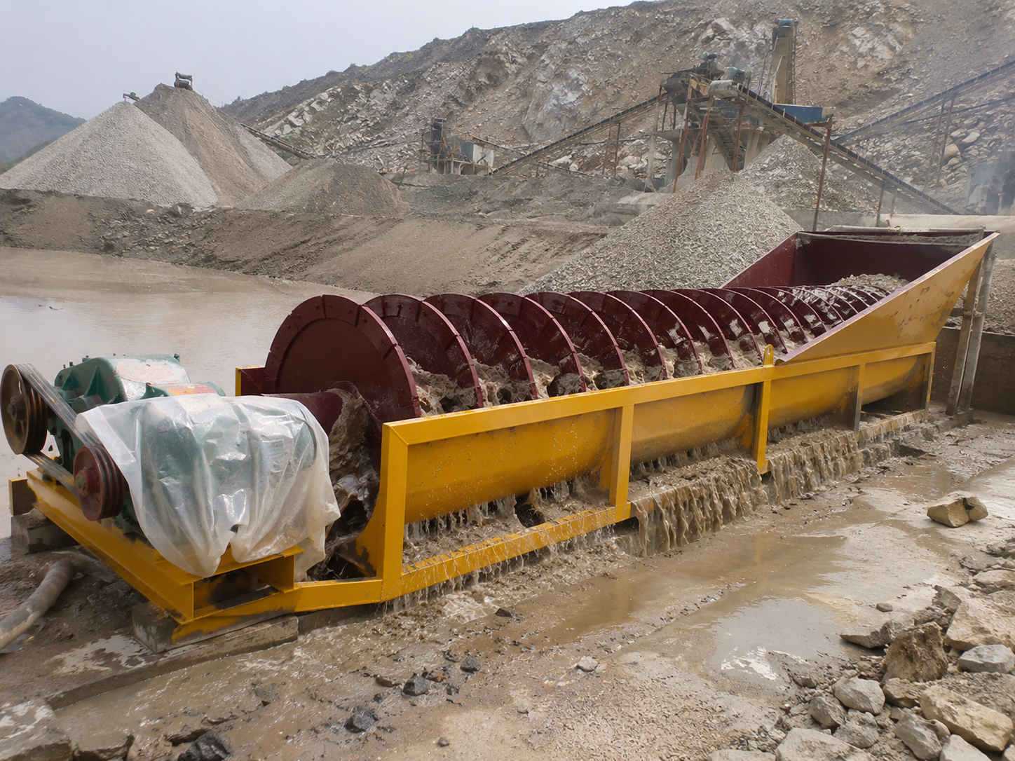 Spiral sand washer for quarry sand cleaning, mining sand washing, stone powder removal, and mixed sand processing
