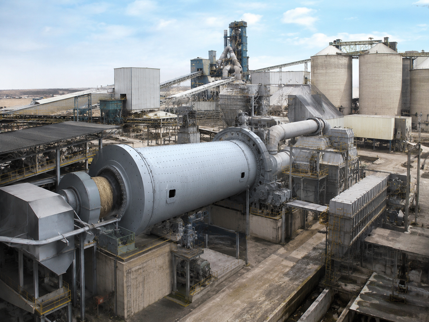 Tube mill for large-scale cement grinding, slag powder production, clinker grinding, and industrial raw material processing