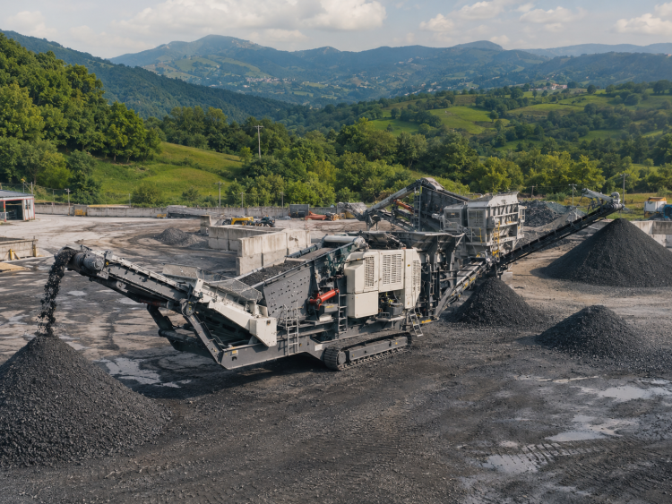 Featured image of 500 TPH coal gangue mobile impact crushing production line in Oviedo Spain
