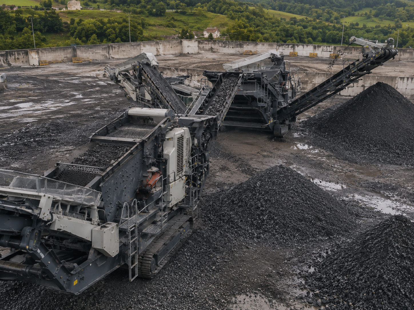 Rear view of mobile crusher in coal gangue crushing production line in Oviedo Spain